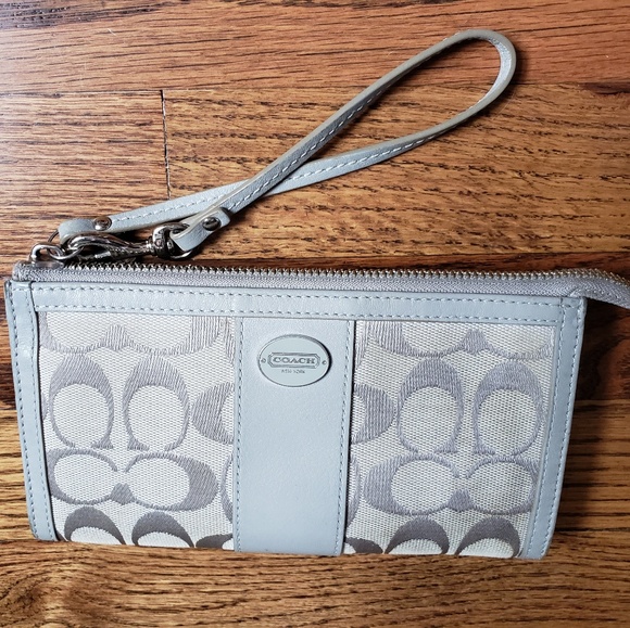 Silver Coach Wristlet/Wallet - Picture 2 of 8